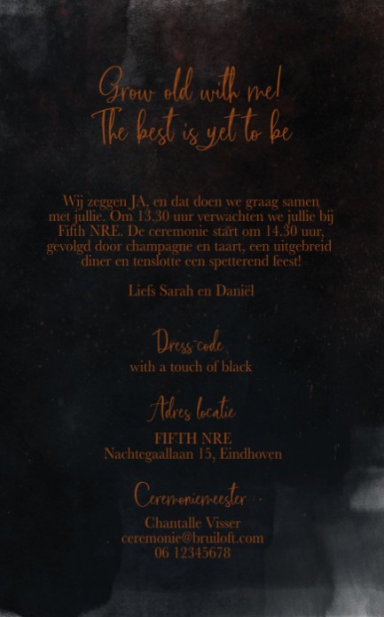 Trouwkaart dark and moody sky achter